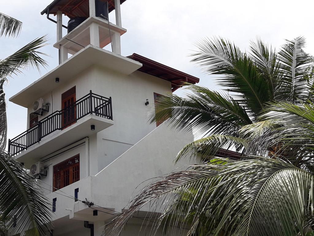 Sanjula Apartments Hikkaduwa Dış mekan fotoğraf