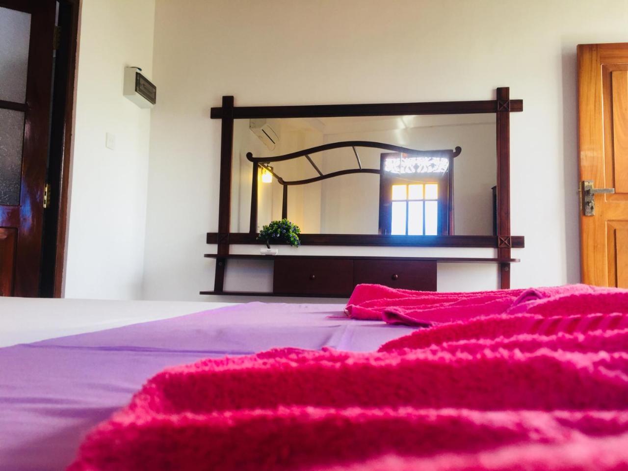 Sanjula Apartments Hikkaduwa Dış mekan fotoğraf