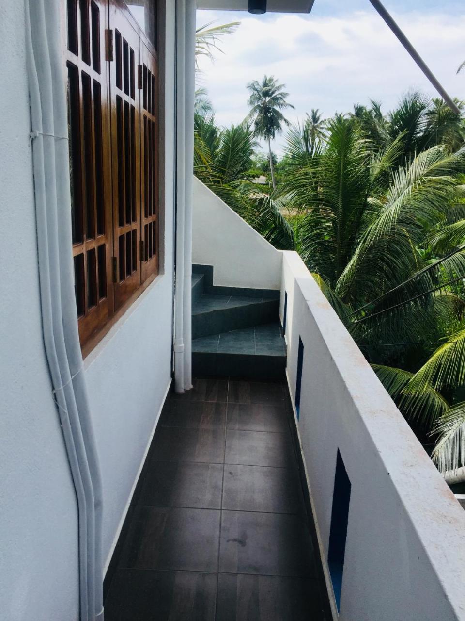 Sanjula Apartments Hikkaduwa Dış mekan fotoğraf
