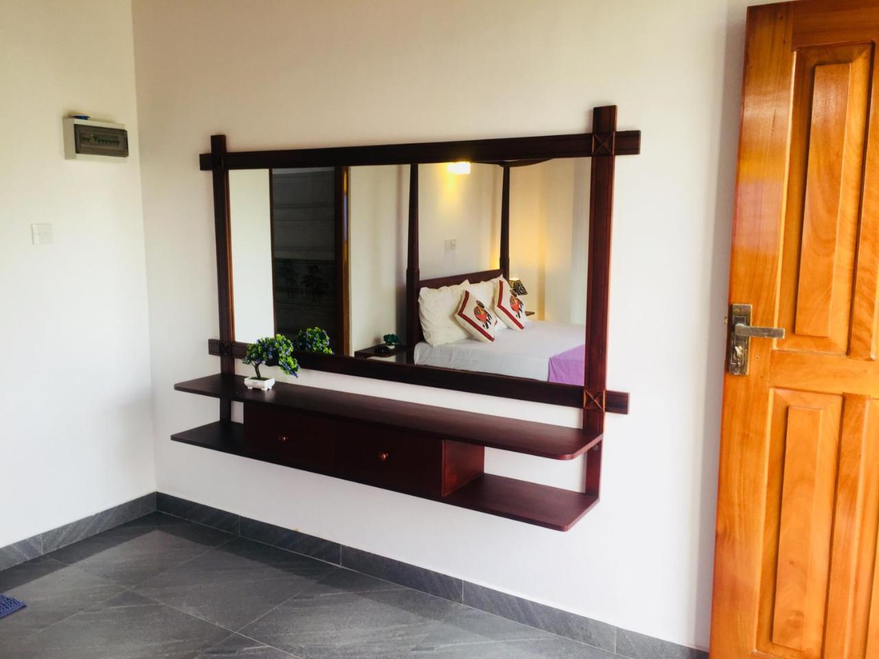 Sanjula Apartments Hikkaduwa Dış mekan fotoğraf